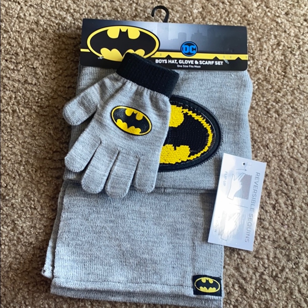Batman boys hat, glove & scarf